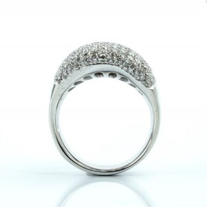 Diamond gold band ring