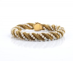 Gold and pearl twisted bracelet