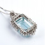 Aquamarine diamond pendant necklace