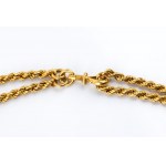 Gold necklace with onyx pendant
