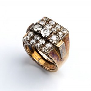 Gold diamonds band ring