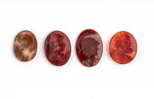 Set of 4 carvings in carnelian and moss agate