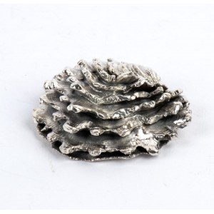 FEDERICO BUCCELLATI, Solid silver shell