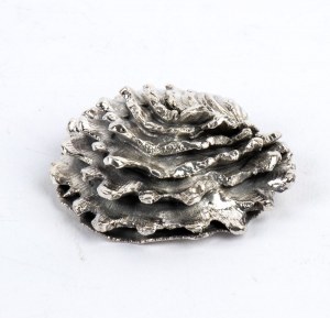 FEDERICO BUCCELLATI, Solid silver shell