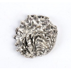 FEDERICO BUCCELLATI, Solid silver shell