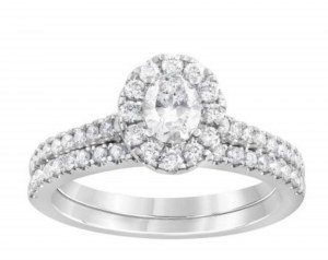425 BAGUE EN OR DE GRANDE TAILLE AVEC DIAMANTS CULTIVÉS EN LABORATOIRE