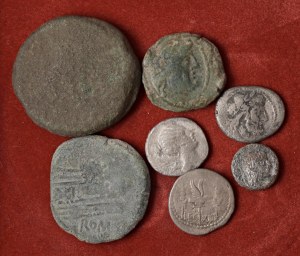 Roman coins Empire - Lot of seven Roman coins as pictured. From.