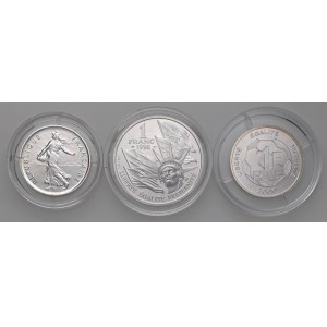 Foreign coins - FRANCIA Lotto di 3 confezioni: 5 franchi 2001...