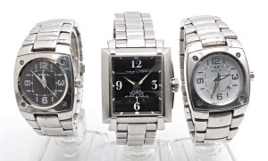 Watches - MULTIPLE LOT -Lot of 4 men's watches- N...