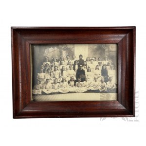 1st half of the 20th century. - Class photo (?); Seal Jerzy Jeżewski, Warsaw (Warsaw Insurgent).