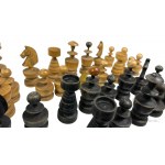 Dwa Zestawy Vintage Figur Szachowych