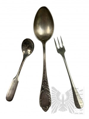 Norblin, Hennerberg Brothers, A. Mensik, 19th/20th century. - Two Dessert Spoons and a Fork
