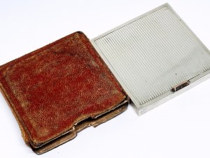 Silver powder box in original case