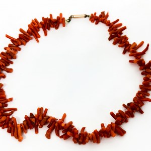 Coral choker necklace, gold 375/9K clasp
