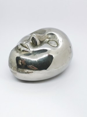 Plated box, mask-shaped lid
