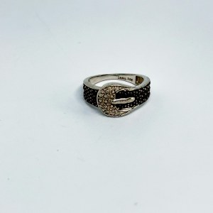 Sterling silver buckle ring with 2 Diamonds (0.02 Ct) and 2 Black Diamonds (0.02 Ct)