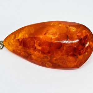 Large amber pendant
