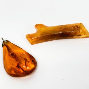 Brooch and pendant made of amber
