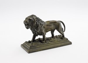 Walking lion - cabinet figure