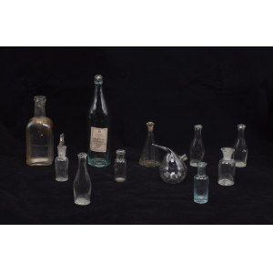 Zestaw 11 naczyń aptecznych