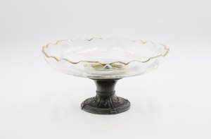 Platter with garland motifs