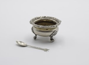 J. K. KLINKOSCH, Salt shaker on three legs