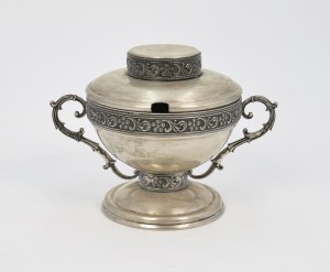 Round sugar bowl with lid