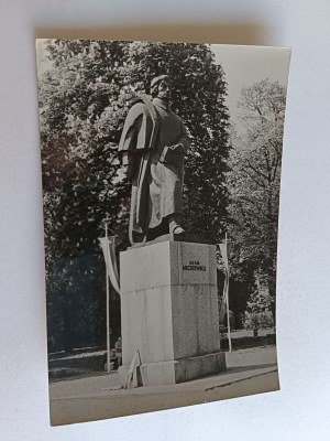 POSTCARD PRL GLIWICE GLIWICE MICKIEWICZ MONUMENT, SMALL EDITION
