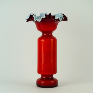 FIEDOROWICZ Ludwik - HSG Ząbkowice - Vase with valance. - 1970s.