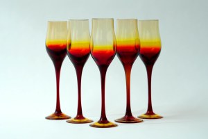 5 glass glasses , 