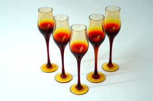 5 glass glasses , 