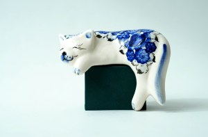 Faience figurine of a cat - Wloclawek