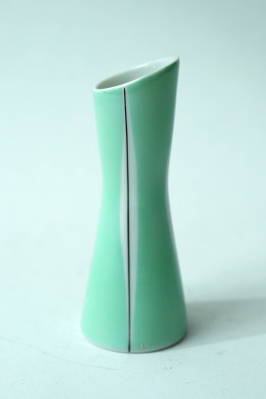 Porcelain vase ,,Flora'' - ZPS Karolina - D. Duszniak