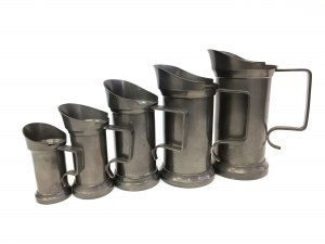 Set of tankards / tin jugs Metaalwarenfabriek Tiel Holland - 5 pieces