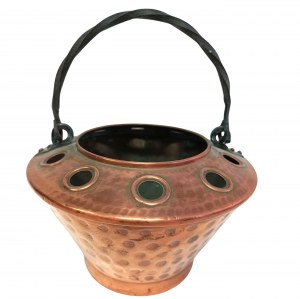 Decorative cauldron