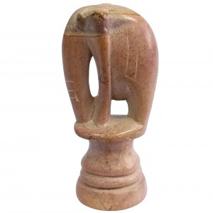 Elephant figurine / chess pawn