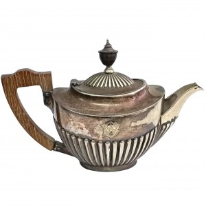 Plated tea pot by Roberts & Belk, England