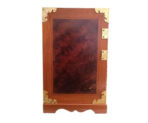 Wooden jewelry box