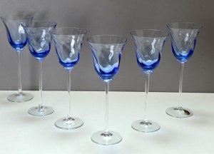 Set of six crystal wine goblets in sapphire shade - Bohemia 1970s