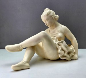 Ballerina figurine, Jihokera Bechynĕ, Czechoslovakia, 1960s