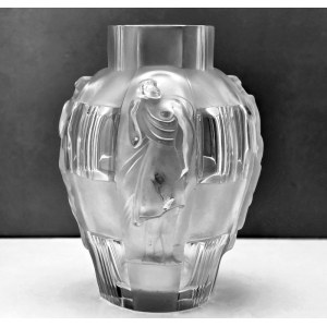 A magnificent Ingrid glass vase in art déco style by Artur Plewa 1930s.