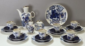 Lomonosov coffee service painted in cobalt and gilt - 1970s