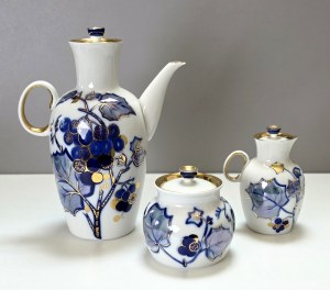Lomonosov coffee service painted in cobalt and gilt - 1970s