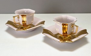 Pair of gilded mocha cups - pink porcelain - tête-à-tête 1970s