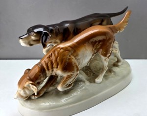 Large porcelain figure of hunting dogs- Royal Dux Czechoslovakia 1980s