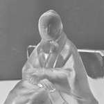 Figuralna szklana podpórka do książek I poł. XX wieku