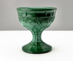 Curt Schlevogt - Art Deco - malachite glass - sugar bowl strawberry.