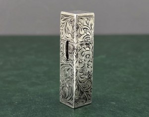 Pre-war silver lipstick case - Czechoslovakia - 1930s [ silver ].