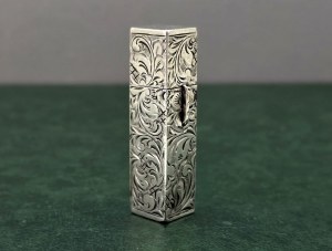 Pre-war silver lipstick case - Czechoslovakia - 1930s [ silver ].