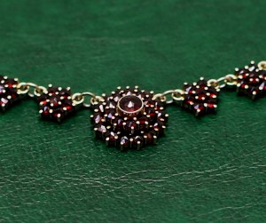 Necklace with natural Czech garnets sterling silver - 1950s